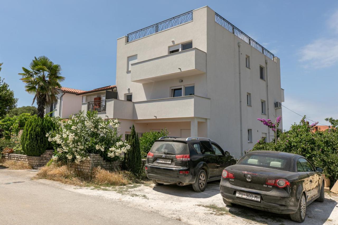 Apartments Korana Pula Exteriér fotografie